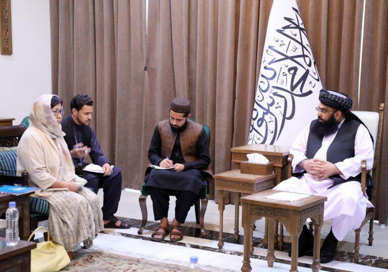 اوتونبایوا: د افغانستان په خصوصي او بانکي سکټورونو کې د ستونزو د حل لپاره کمېټې جوړیږي