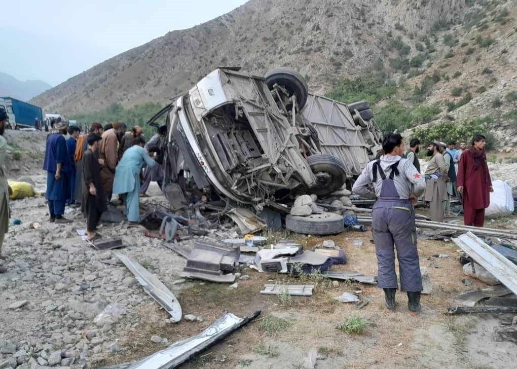 17 killed, 35 injured as a bus overturns in Baghlan