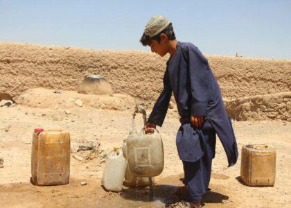 صدها خانواده در ولسوالی غوریان هرات از آب آشامیدنی صحی بهره‌مند شدند