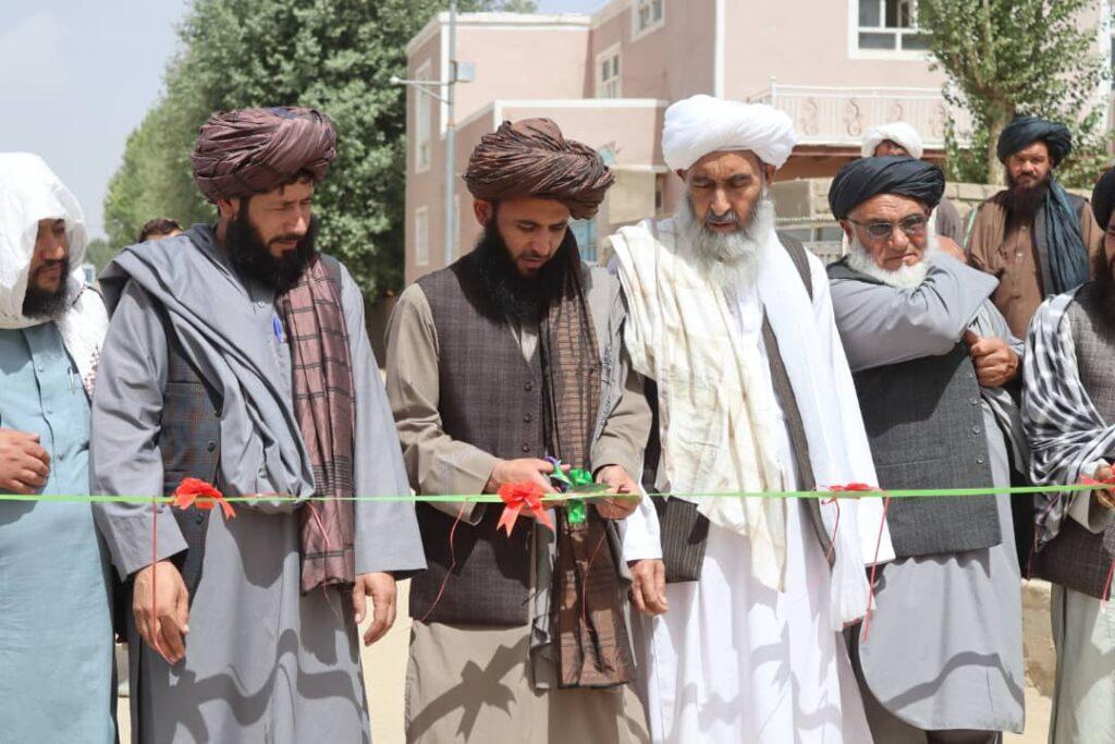 کار ساخت یک پل به هزینۀ بیش از هفت میلیون افغانی در غور آغاز شد