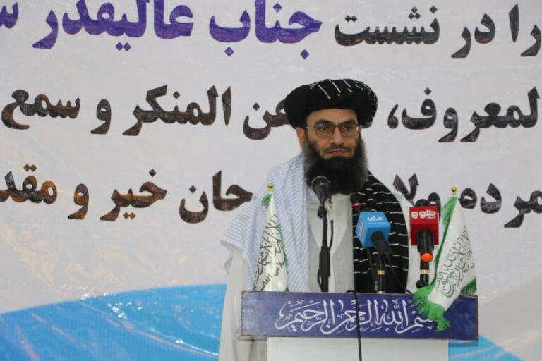 حنفی: همه مسؤولین، عالمان دین و شهروندان برای بقا و تقویت نظام کار کنند