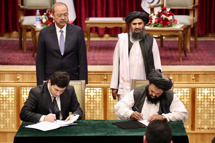 د کانونو وزارت له ازبکستان سره د همکارۍ هوکړه‌لیک لاسلیک کړ