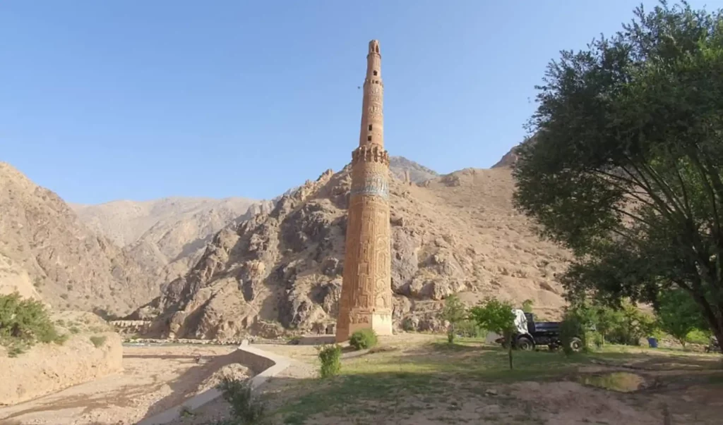 Kabul delegation in Ghor to assess Jam Minaret