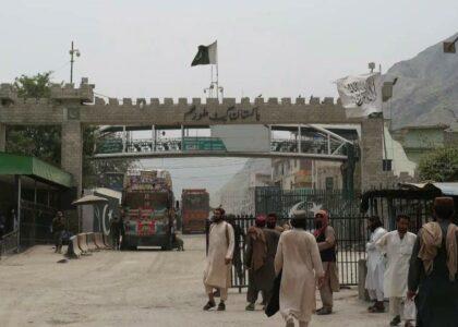Pakistan deports 91 more Afghans via Torkham