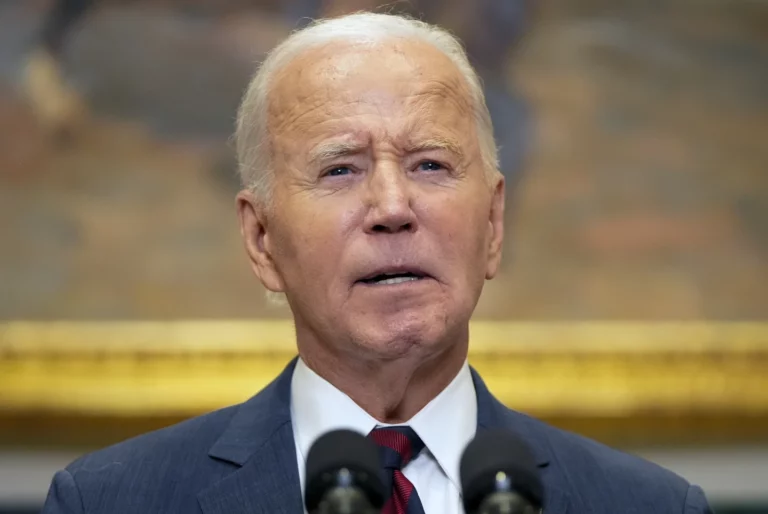 Biden assails Trump for appeasing Putin