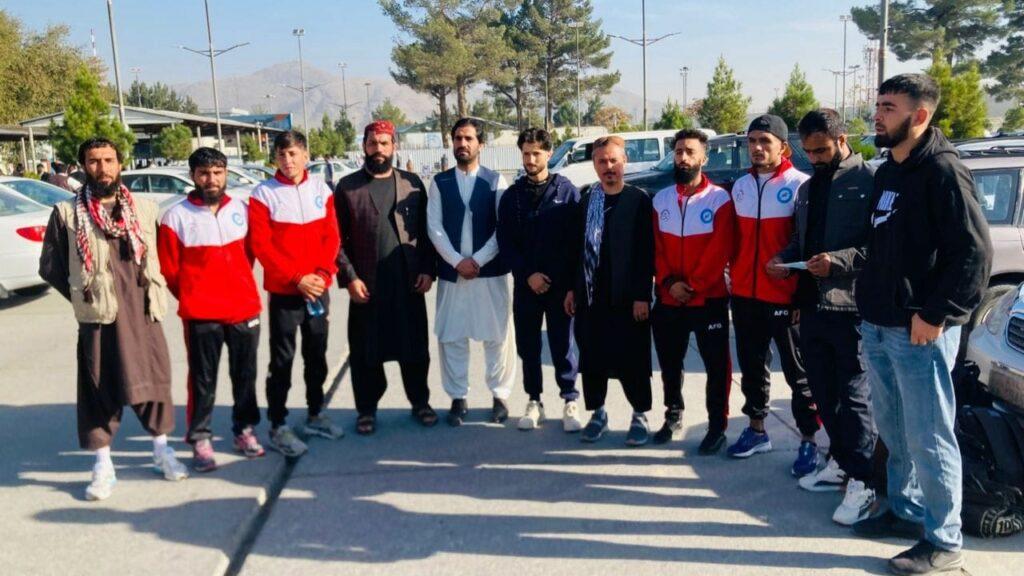 Boxing tournament: 6 Afghan pugilists leave for Iran