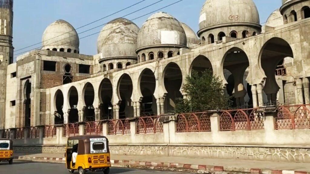 د ننګرهار ولايتي اداره: د سپين جومات جوړولو قضیه محاکمو ته تللې