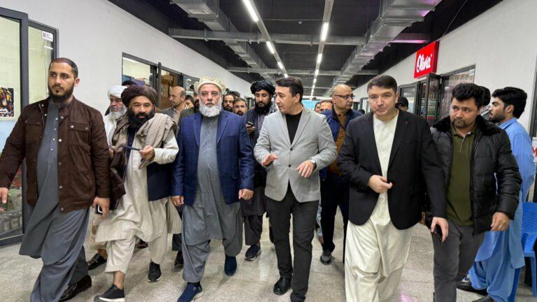 عزیزی: به چالش‌های تاجران افغان و ازبکستانی رسیده‌گی می‌شود