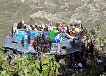 24 killed as bus plunges into deep gorge in India