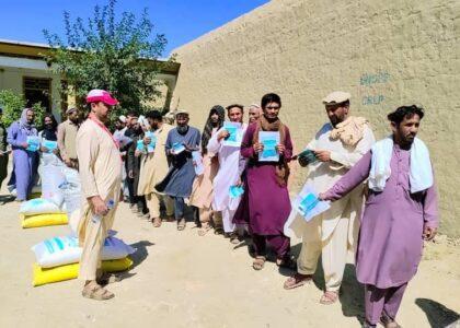 ننګرهار کې پر څه باندې ۲۱زره کروندګرو اصلاح شوی تخم او کېمیاوي سره ووېشل شو