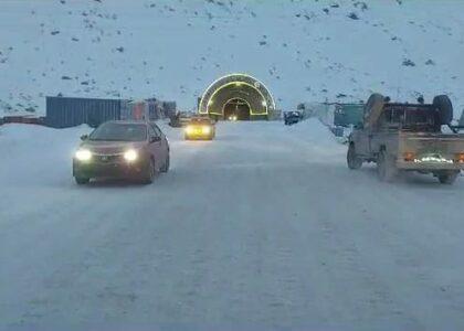 Snowfall, storms close Salang highway for heavy vehicles