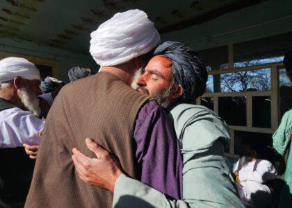 اروزګان کې د دوو کورنیو ترمنځ ۳۰ کلنه دښمني پای ته ورسېده