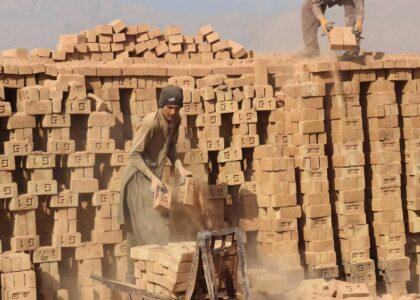 3,000 children, teenagers work in Nangarhar brick kilns