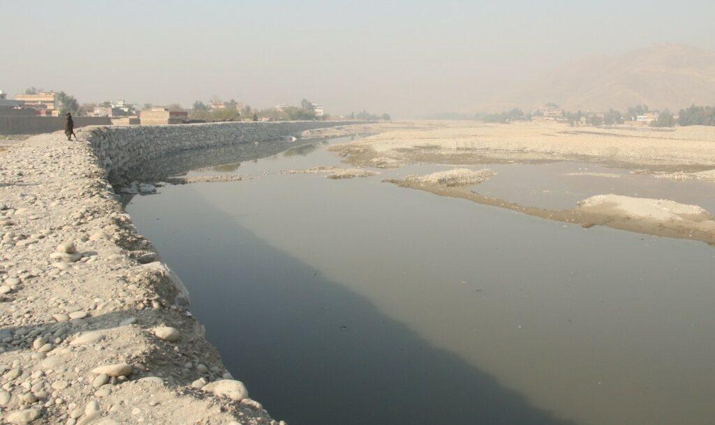 ننګرهار کې یو استنادي دېوال او لوګر کې یو کانال جوړ او ګټې اخیستنې ته وسپارل شول