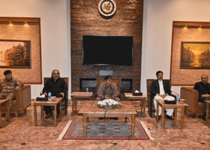 KP politicians suggest talks with Kabul