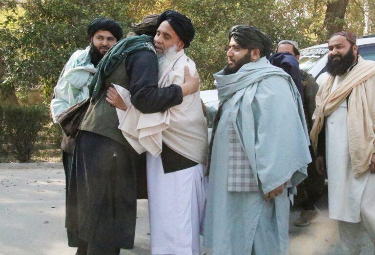 له امریکايي وګړو سره تبادله شوی افغان زنداني ننګرهار ته راورسېد