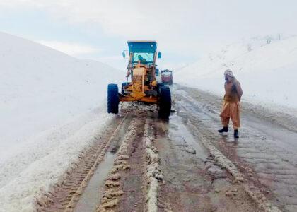 راه‌های مواصلاتی چهار ولسوالی سمنگان به‌روی ترافیک بازگشایی شد