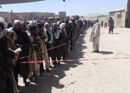 لوګر او اروزګان کې له زرګونو بې‌وزله کورنیو سره مرستې وشوې