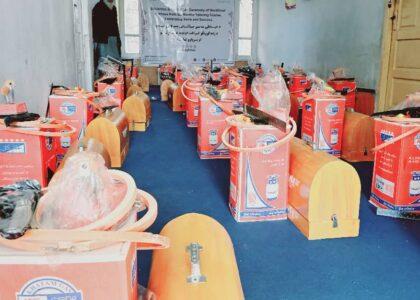 لغمان کې ۷۵ اړمنو مېرمنو ته د کوچنیو کاروبارونو زمینه برابره شوه