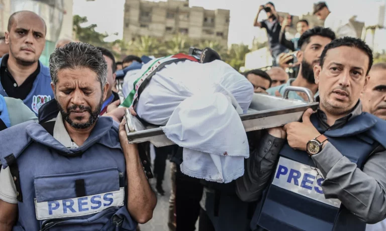آی‌اف‌جی: در سال ۲۰۲۴ در سراسر جهان ۱۲۲ خبرنگار و کارمند رسانه‌یی جان خود را از دست داده‌اند