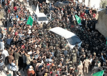 Israel frees 110 Palestinian prisoners after delay