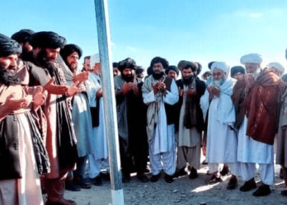 کار دو پروژۀ عام‌المنفعه در نیمروز آغاز شد