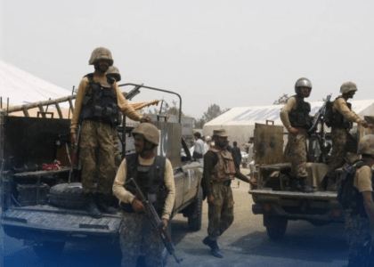 4 Pakistani security forces, 13 militants killed in clashes