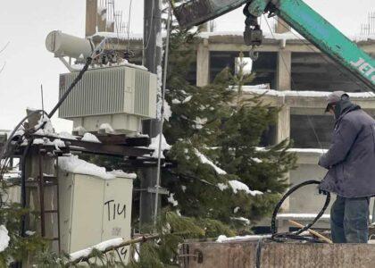  ګردېز ښار کې د واورې ورېدو له امله پرې شوې برېښنا بېرته ونښلول شوه