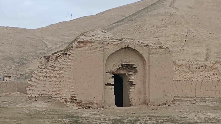 د سرپل فرهنګیان: د خواجه علي جوزجاني زیارت د له منځه تلو په حال کې دی