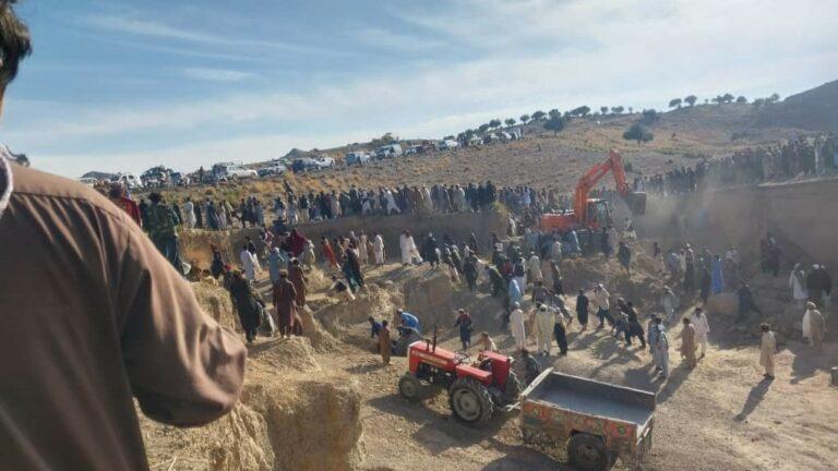 خوست کې د پاڼ لوېدو پېښه کې دوو کسانو ژوند له لاسه ورکړی