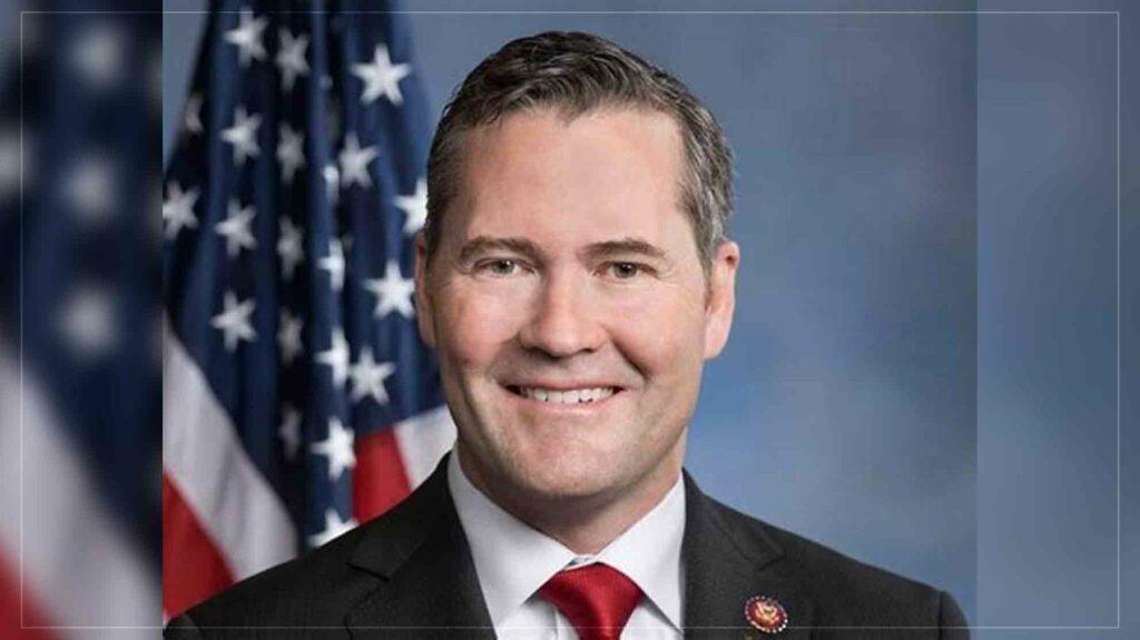 مایک والټز: امریکایان نه غواړي د م.م د تړونونو په نوم ا.ا ته میلیاردونه ډالر ورسېږي