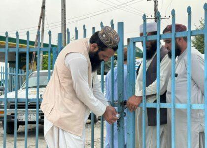 نُه موترفروشی به دلیل تخلف از قانون در ننگرهار مسدود شد