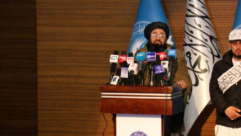د پوهنې وزارت: په راتلونکو درېیو کلونو کې یو میلیون کسانو ته د سواد زده‌کړو زمینه برابرېږي
