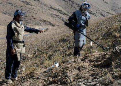 اوچا: افغانستان کې اوس هم هره میاشت د ناچاوده توکو چاودنې لږ تر لږه ۵۵ کسانو ته مرګ‌ژوبله اړوي