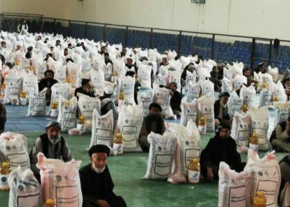 برای بیش از ۸۵۰۰ خانوادۀ نیازمند در سمنگان مواد غذایی توزیع شد