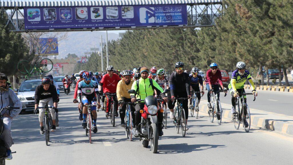 مسابقات بایسکل‌رانی در شهر کابل راه‌اندازی شد
