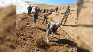 Bamyan residents start building 6-km road at own expense