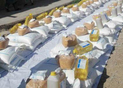 فراه کې له څه باندې ۳۲۰۰ کورنیو سره د خوراکي توکو مرسته وشوه