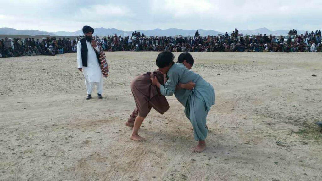 غزني کې د ۲۰۰ ورزشکارانو ترمنځ د غېږنیونې سیالۍ ترسره شوې