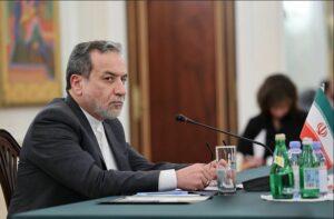 دور سوم مذاکرات تهران و واشنگتن؛ وزیر خارجۀ ایران عازم عمان خواهد شد