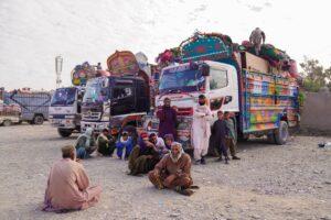 Over 10,000 Afghan refugees return from Iran, Pakistan