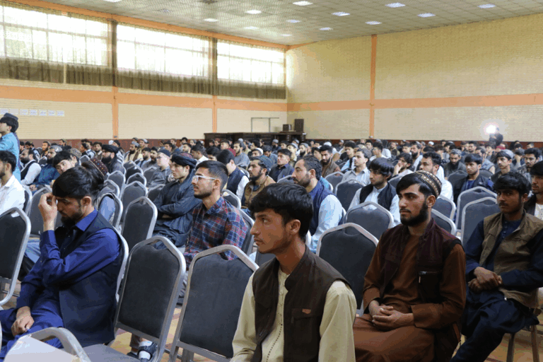 سعید: پوهنې وزارت ټولو راستنېدونکو افغانانو ته د زده‌کړو زمینه برابروي