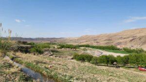 باشنده‌گان مناطق «گرم‌آب و «چنار» ترینکوت در زمینۀ دسترسی به خدمات اولیۀ زندگی با مشکل مواجه‌ هستند