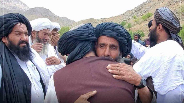 اروزګان کې د دوو کورنیو ترمنځ دښمني پای ته ورسېده
