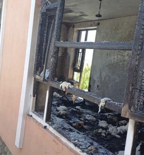 در اثر آتش‌سوزی یک منزل مسکونی در پنجشیر دچار آسیب شد