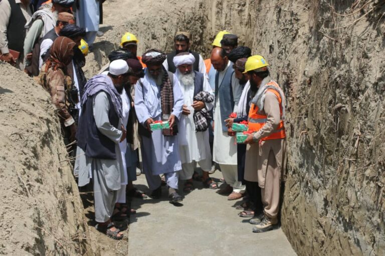 کار بازسازی چهار کانال آبیاری به ارزش ۹ میلیون افغانی در لوگر آغاز شد