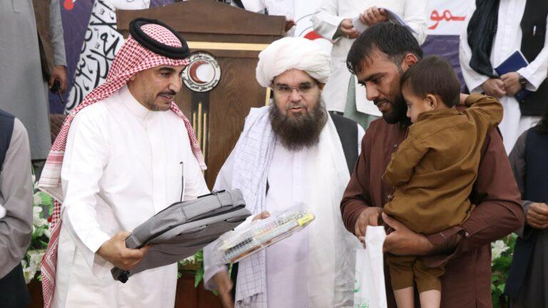 هلال‌احمر افغانی از معرفی ۳۰ کودک مبتلا به سوراخ قلب به شفاخانه‌‌ها در شهر کابل خبر می‌دهد