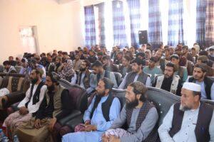 لوګر کې یو شمېر ځوانان: حکومت دې د زده‌کړو ترڅنګ کاري فرصتونه هم برابر کړي