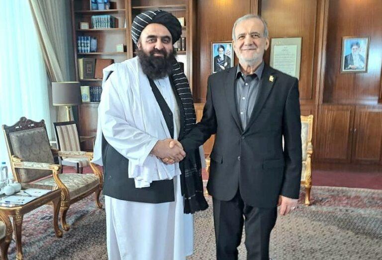 Pezeshkian, Muttaqi talk refugees’ issues, trade