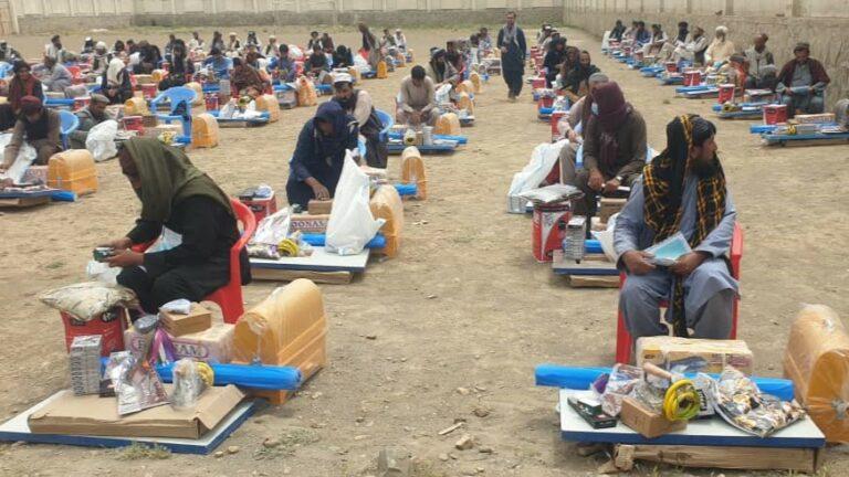 پکتيا کې ۲۴۰ بېوزلو کورنيو ته د کوچني کاروبارونو زمینه برابره شوه